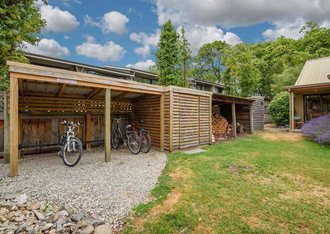 Altamont Lodge Lake Wanaka Image