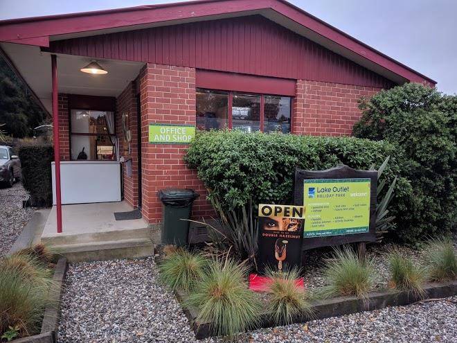 Lake Outlet Holiday Park Image