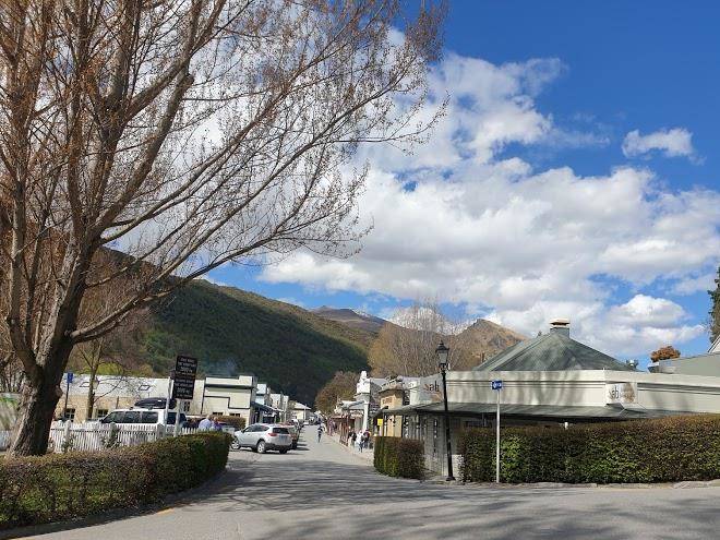 The new orleans hotel arrowtown