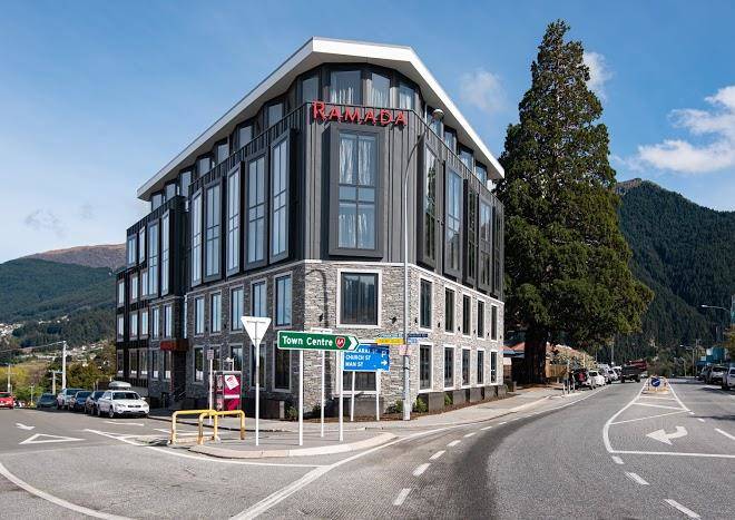 Ramada queenstown central