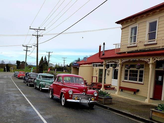 Waikaka Hotel Southland Image