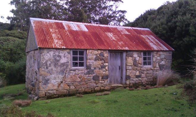 Sails guided ulva island discovery tours