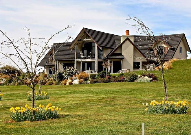 Dock bay lodge