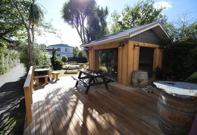 Te anau lakefront backpackers bbh