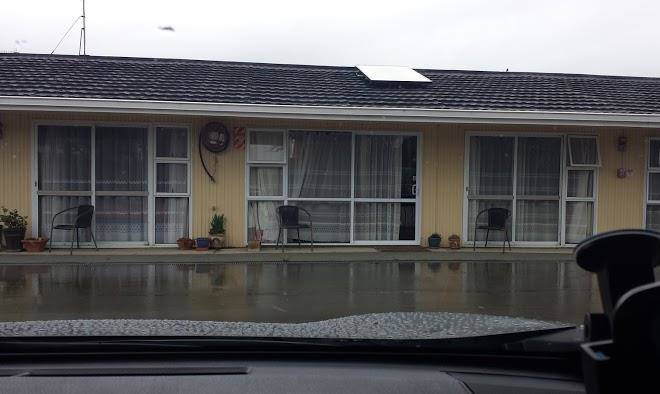 Paramount motel