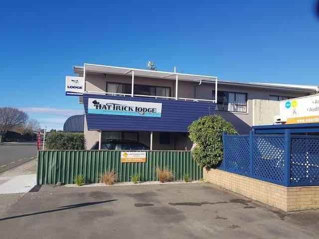Hat trick lodge backpackers