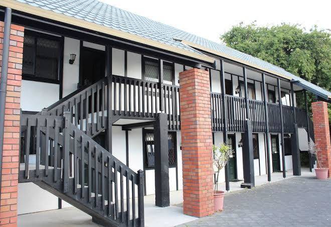 Grosvenor Motor Inn Image