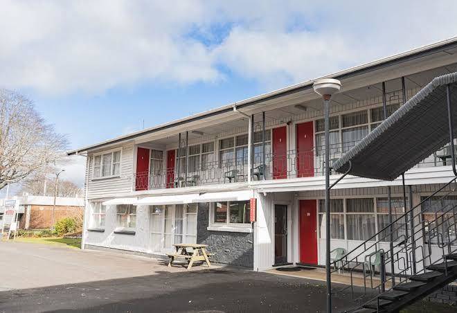 Mayfair court motel