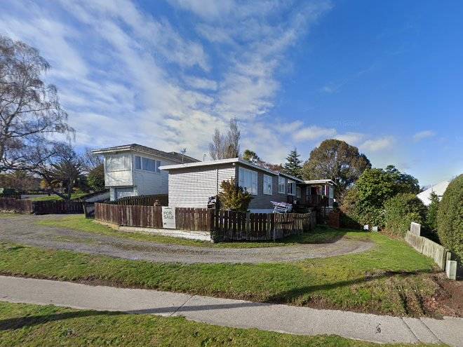 300 lake terrace c4