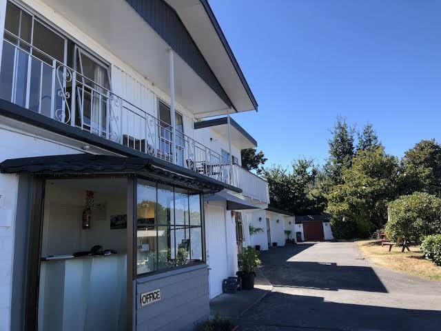 Adelphi motel