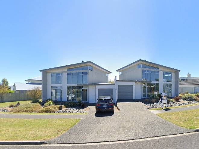 Lake taupo gem
