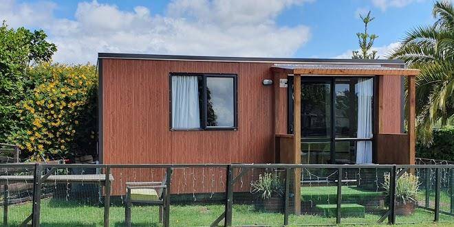 Lakeview studio cabin