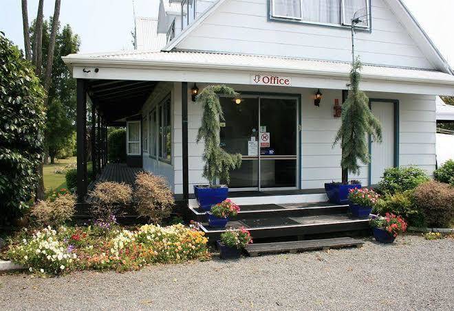 Settlers motel top deluxe best accommodation turangi