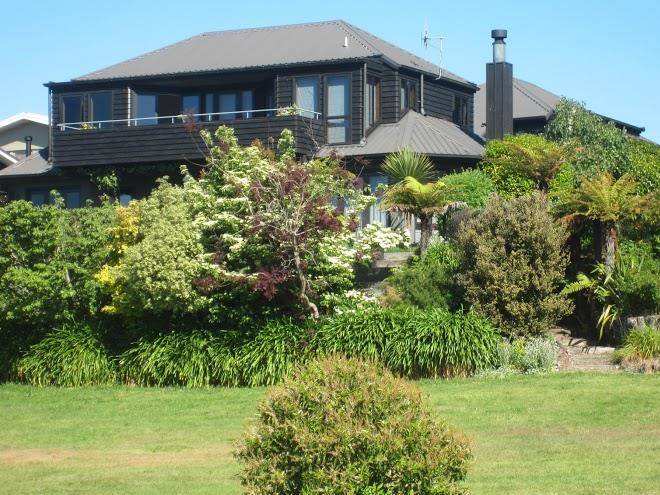 Wharewaka lodge