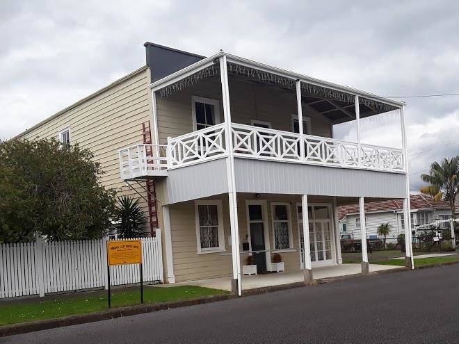 Lady bowen bed and breakfast