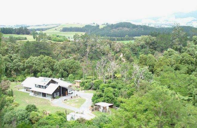 Gully retreat karapiro accommodation