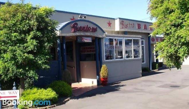 Bentons motel & restaurant