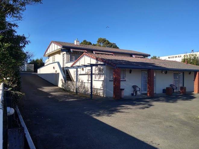 Ploughman motel