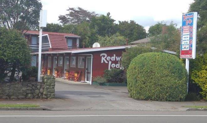 Redwood lodge motel