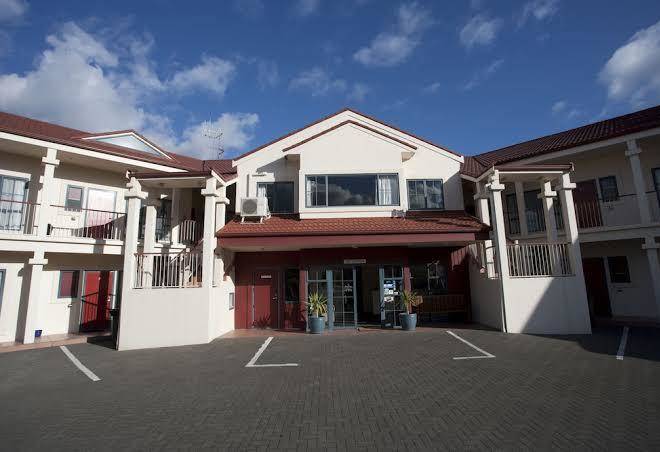 Aubyn court spa motel