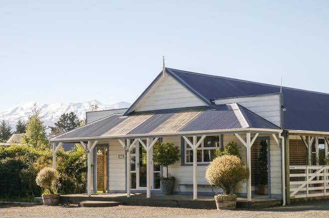 Tongariro crossing lodge