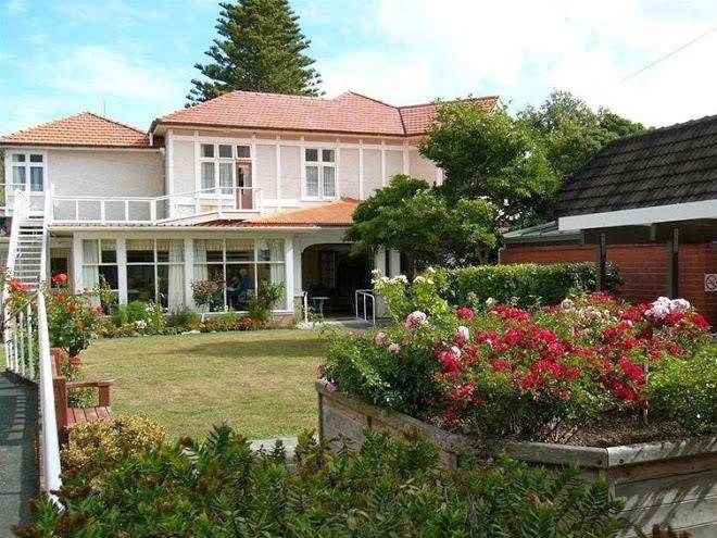 Hikurangi stay place
