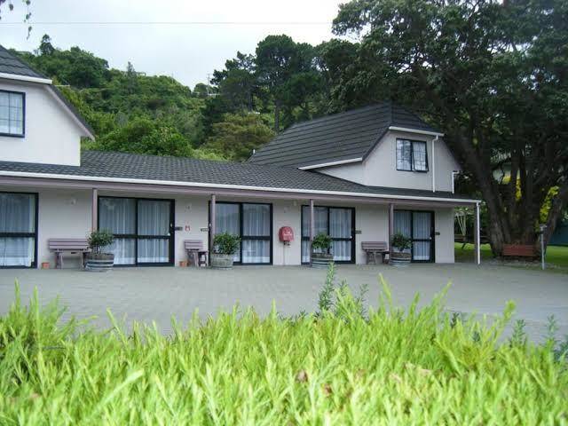 Camellia court motel