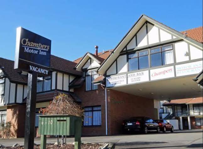 Champers motor inn