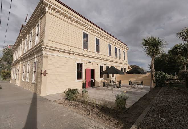 The Royal Hotel Image