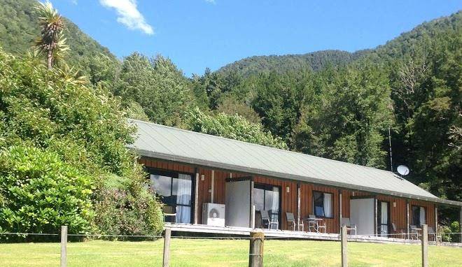 Lewis Pass Motels Image