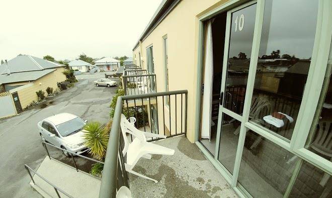 Palm Court Motels Image