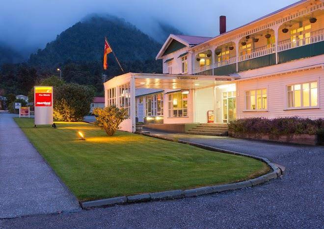 Heartland hotel fox glacier
