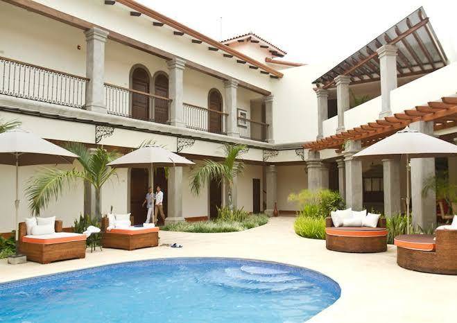Hotel los portales
