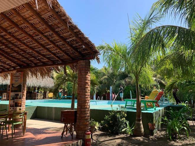 Monty's beach lodge