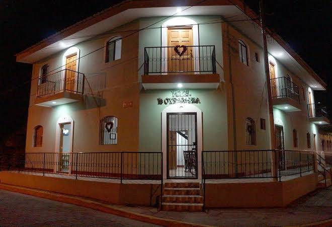 Hotel la otra banda
