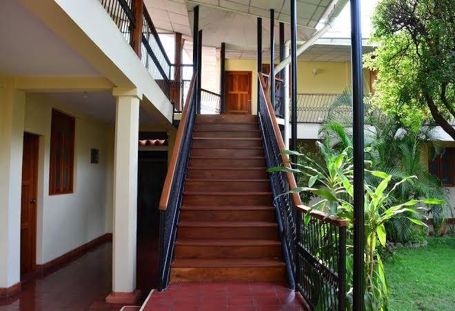 Hotel austria navarrete & cia ltda