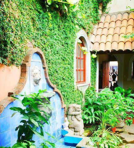 Hotel los balcones de leon