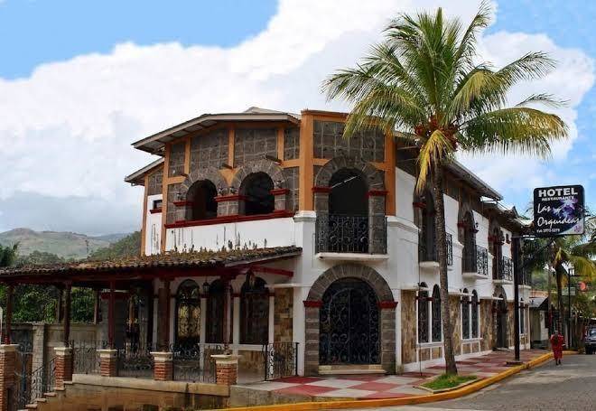 Hotel y restaurante las orquideas