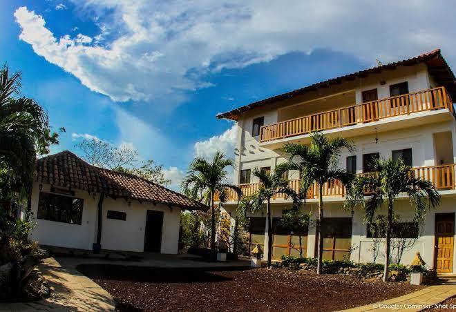 Hotel popoyo y restaurante el toro