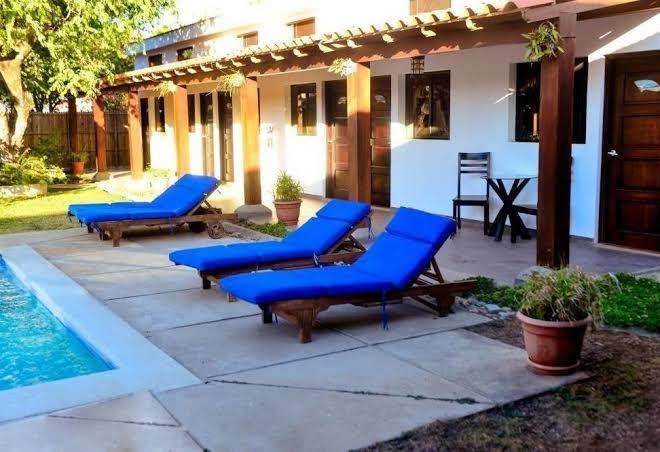 Machele's place beachside hotel & pool
