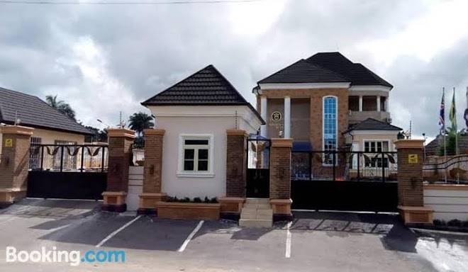 Glajosh hotels