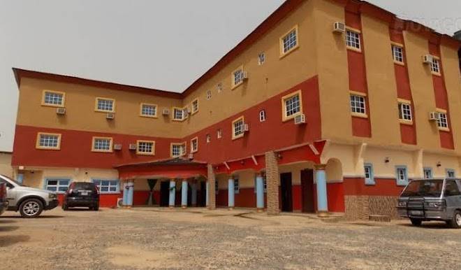 Gina hotel