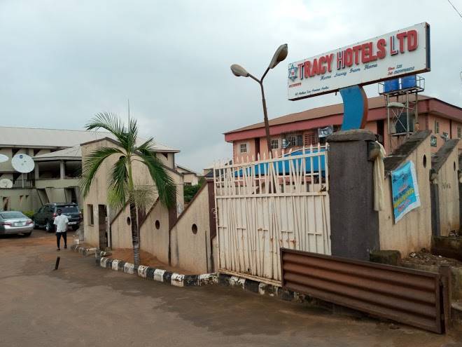 Tracy hotel