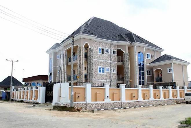 Vic & j lounge and hotel sapele