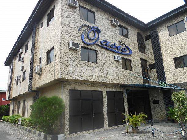 Oasis place hotel & suites