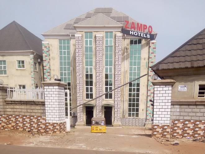 Zampo hotels