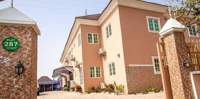 Inti's royal suites