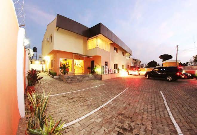 Pearl gate hotel