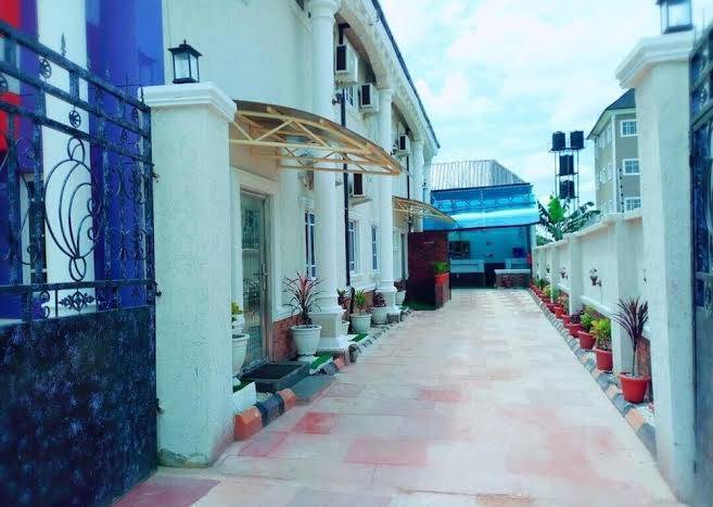 Adore hotels