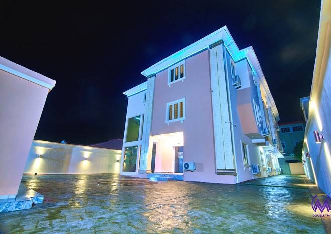 Doublem suites & lounge